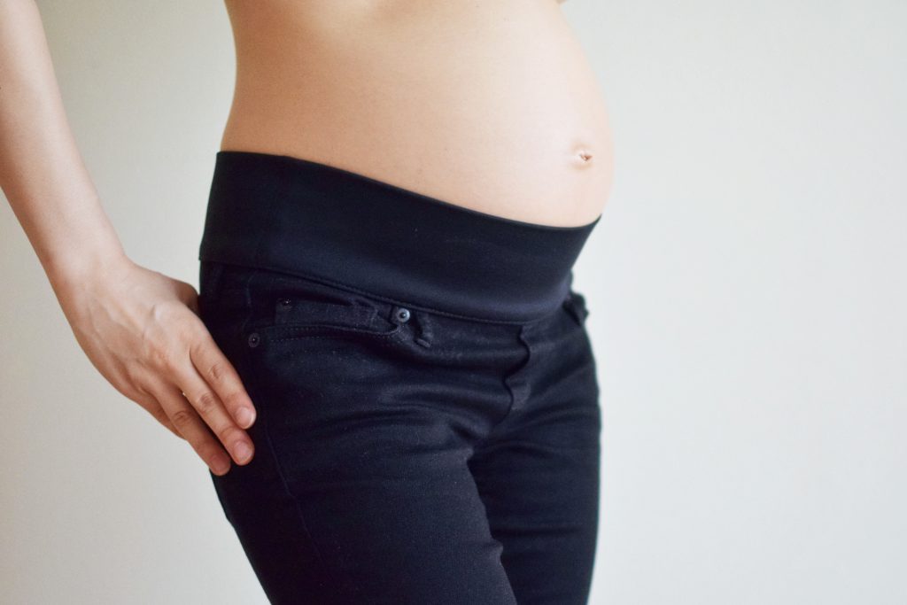 妊娠中期のマタニティファッション Prenatal Fashion The Life